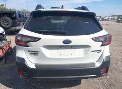 2021 Subaru Outback Onyx Edition XT — 17