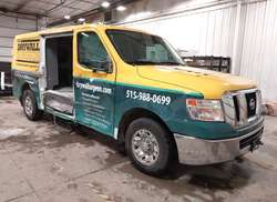 2014 Nissan NV Cargo NV2500 HD SV V8