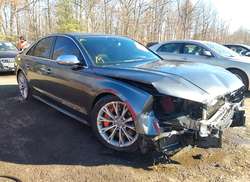 2015 Audi S8 4.0T
