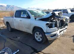 2020 RAM 1500 Laramie 4X4 6'4 BOX