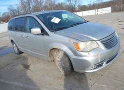 2012 Chrysler Town & Country Touring