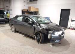 2021 Nissan Versa S Xtronic CVT
