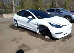 2022 Tesla Model 3 Rear-Wheel Drive
