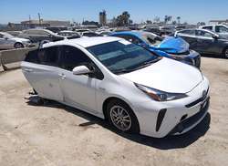 2021 Toyota Prius LE