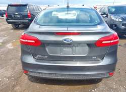 2016 Ford Focus SE — 16