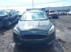 2016 Ford Focus SE — 12