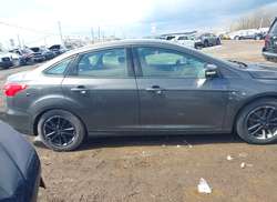 2016 Ford Focus SE — 13