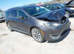 2020 Chrysler Pacifica Touring L Plus
