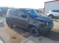 2017 Jeep Renegade Trailhawk 4X4