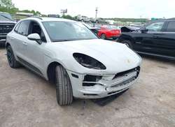 2021 Porsche Macan   — 1