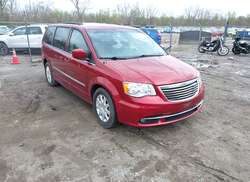 2016 Chrysler Town & Country Touring