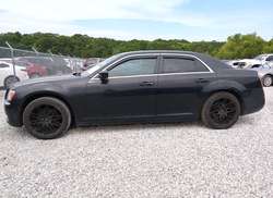 2014 Chrysler 300   — 14
