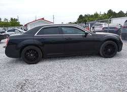 2014 Chrysler 300   — 13