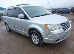 2010 Chrysler Town &AMP; Country Touring