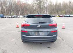 2021 Hyundai Tucson SE — 15