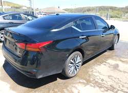 2025 Nissan Altima SV AWD — 4
