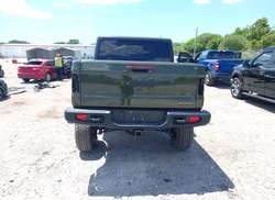 2021 Jeep Gladiator Freedom 4X4 — 16