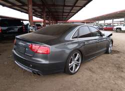2013 Audi S8 4.0T — 4