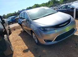 2019 Chrysler Pacifica Touring L Plus