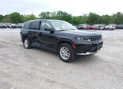2023 Jeep Grand Cherokee Laredo 4X2