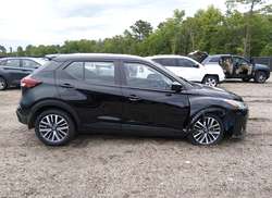 2021 Nissan Kicks SV Xtronic CVT — 13
