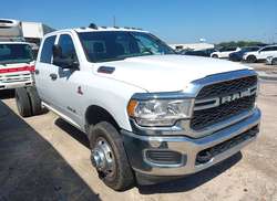 2022 RAM 3500 Chassis Tradesman/SLT/Laramie/Limited