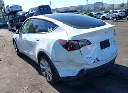 2023 Tesla Model Y AWD/Long Range Dual Motor ALL-Wheel Drive — 19