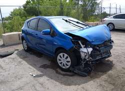 2014 Toyota Prius C TWO