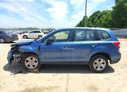 2016 Subaru Forester 2.5I — 14