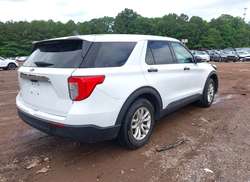 2021 Ford Explorer   — 4