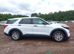 2021 Ford Explorer   — 13