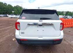 2021 Ford Explorer   — 16