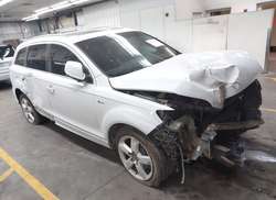 2015 Audi Q7 3.0T S Line Prestige