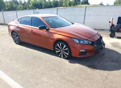 2020 Nissan Altima SR FWD