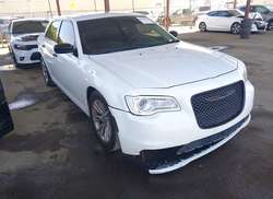 2016 Chrysler 300C  