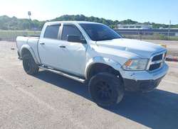 2017 RAM 1500 SLT