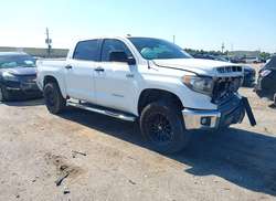 2018 Toyota Tundra SR5 5.7L V8