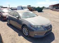2015 Lexus ES 300H  