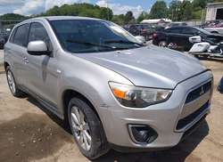 2014 Mitsubishi Outlander Sport ES