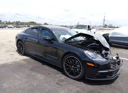 2018 Porsche Panamera 4