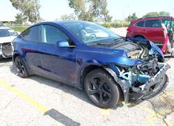2026 Tesla Model Y Premium Rear-Wheel Drive/Standard Rear-Wheel Drive