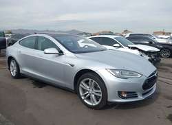 2013 Tesla Model S  
