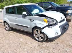 2010 KIA Soul +