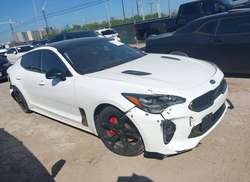 2020 KIA Stinger GT2