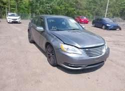 2012 Chrysler 200 Limited