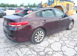 2016 KIA Optima EX — 4