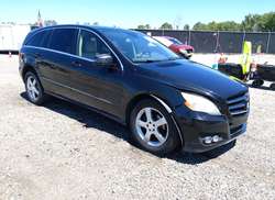 2011 Mercedes-Benz R 350 4MATIC