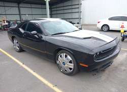 2016 Dodge Challenger SXT Plus