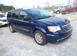 2016 Chrysler Town &AMP; Country Touring