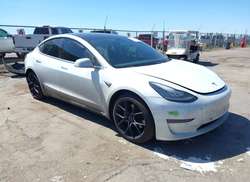 2019 Tesla Model 3 Long Range/Performance
